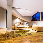 Sunny Hills Ski&wellness 2* パンポロボ