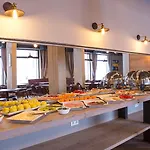 Sunny Hills Ski&wellness 2* パンポロボ
