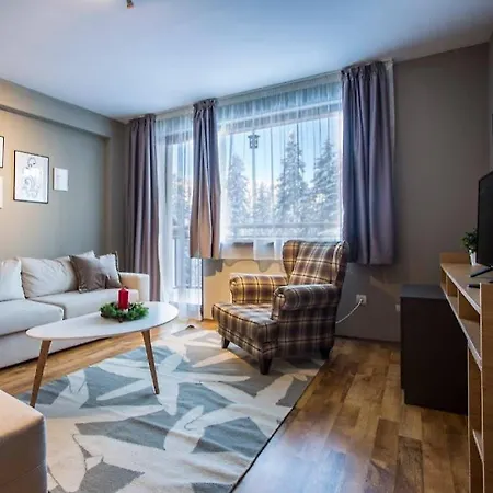 Sunny Hills Ski&wellness Apartmanhotel