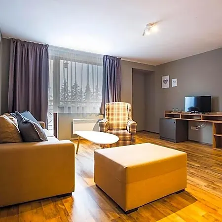Sunny Hills Ski&wellness Apartmanhotel