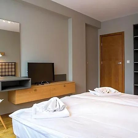 Sunny Hills Ski&wellness Apartmanhotel 2*